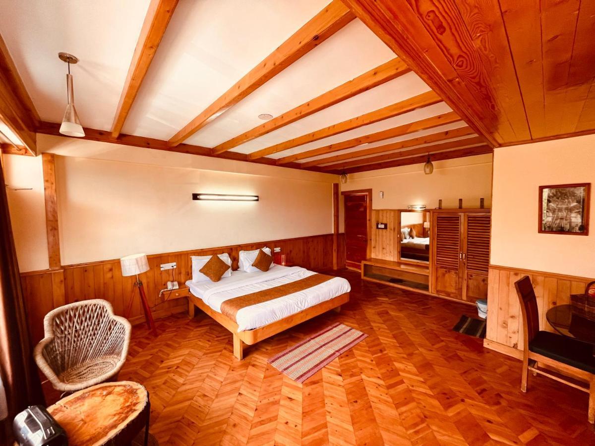 Valley Of Gods - Scenic River & Mountain View Hotel In Manali Bagian luar foto